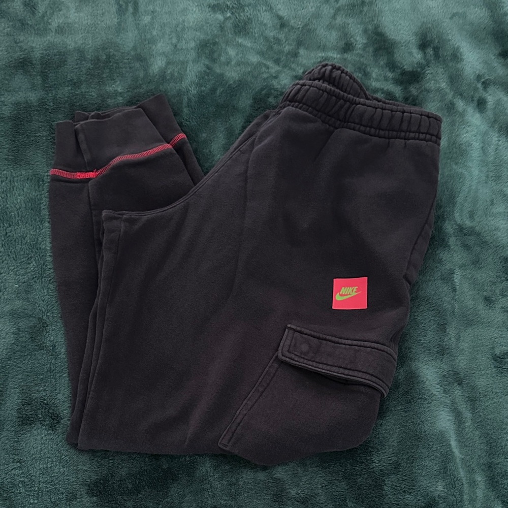 Nike Men’s Navy Cargo Joggers with pink and neon green Accents